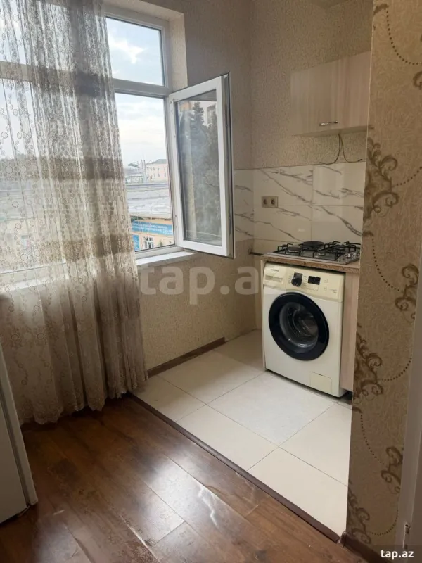 Kirayə verilir 2 otaqlı yeni tikili 40 m²