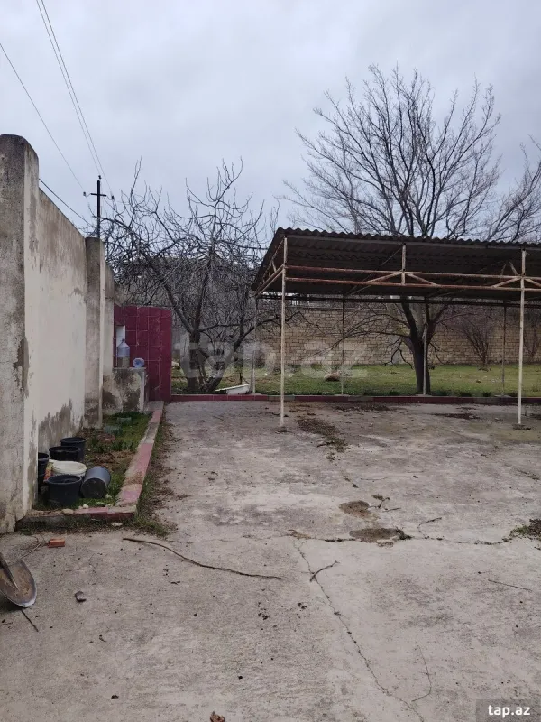 Satılır 5 otaqlı həyət evi 22 m²