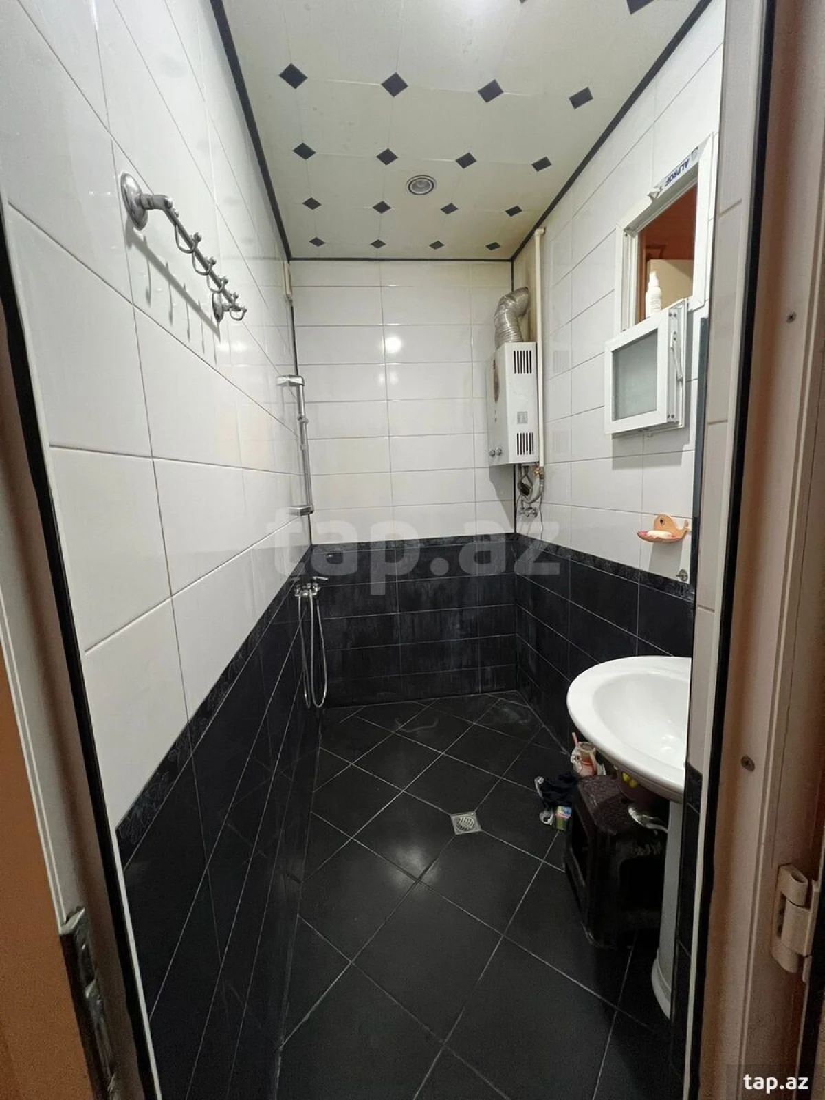 Kirayə verilir 2 otaqlı mənzil 65 m²