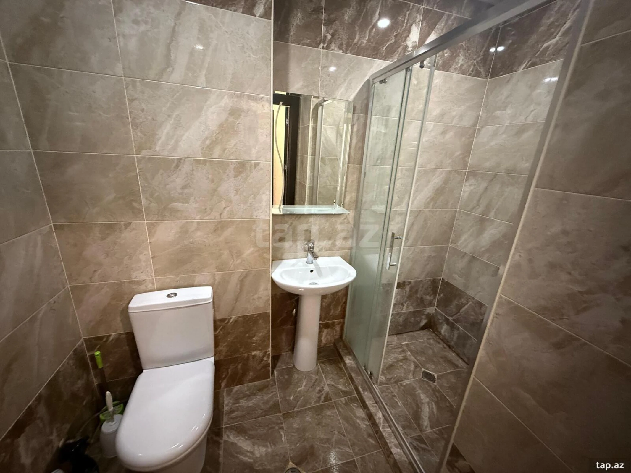 Kirayə verilir 2 otaqlı yeni tikili 45 m²