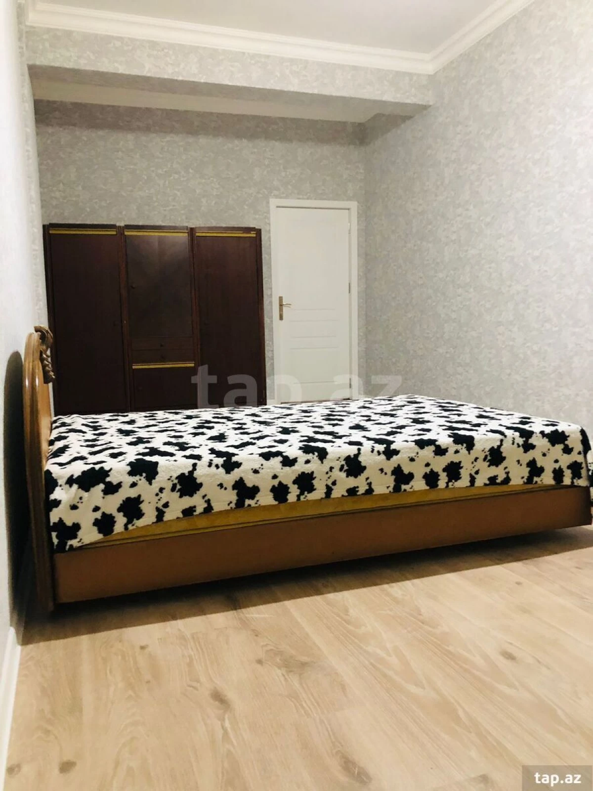 Kirayə verilir 2 otaqlı yeni tikili 74 m²