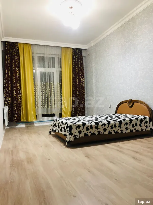 Kirayə verilir 2 otaqlı yeni tikili 74 m²