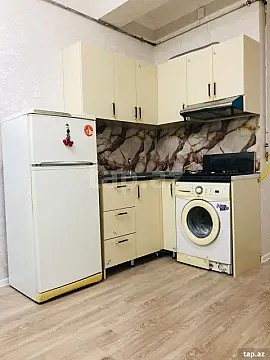 Kirayə verilir 2 otaqlı yeni tikili 74 m²