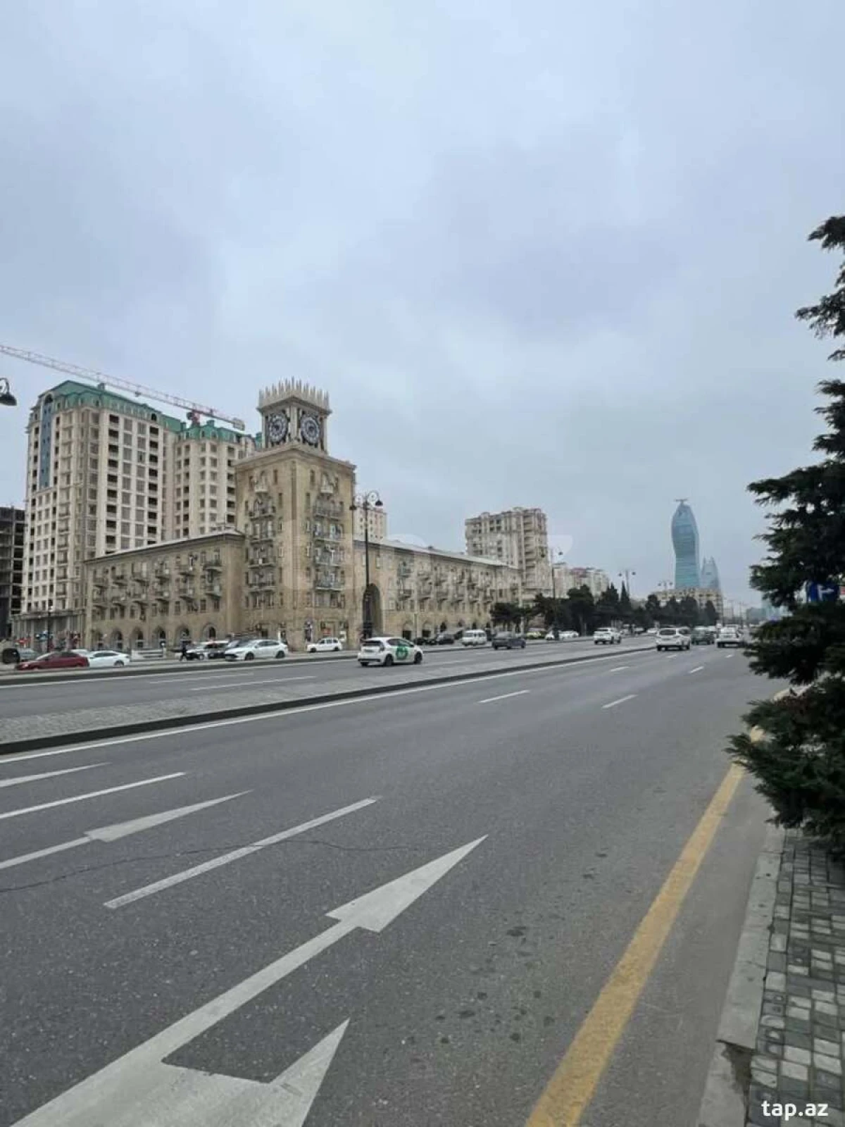 Satılır 3 otaqlı yeni tikili 110 m²