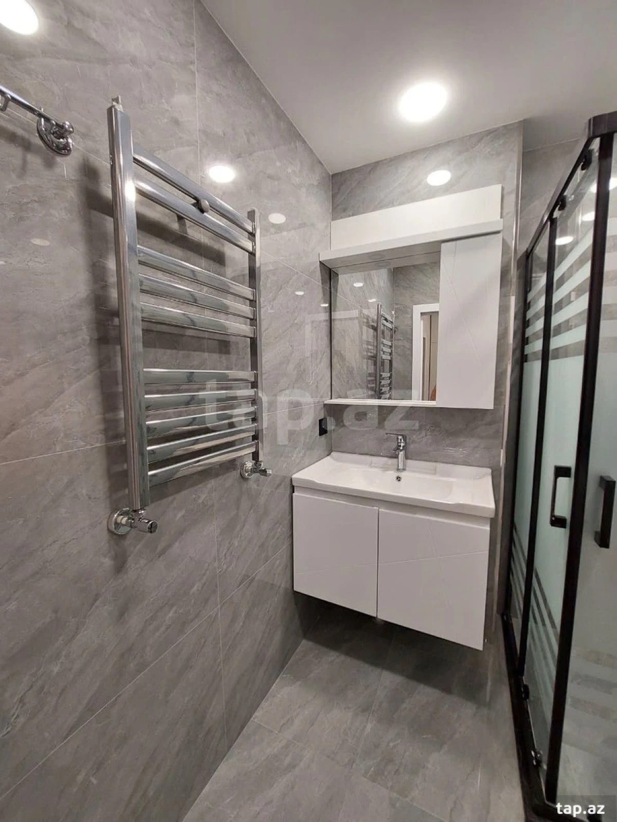 Satılır 2 otaqlı yeni tikili 58.5 m²