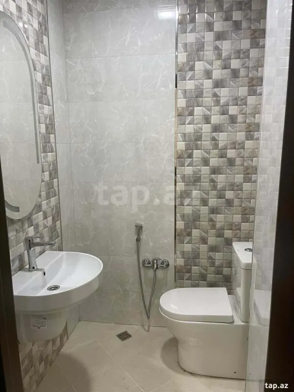 Kirayə verilir 3 otaqlı yeni tikili 130 m²