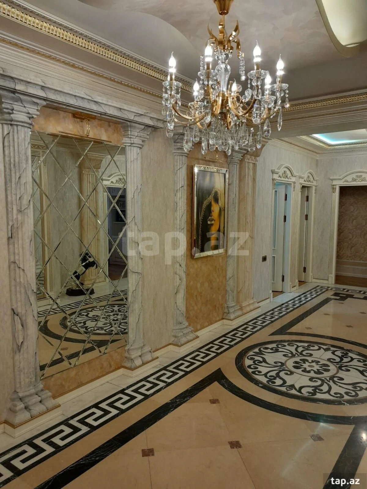 Satılır 6 otaqlı yeni tikili 300 m²