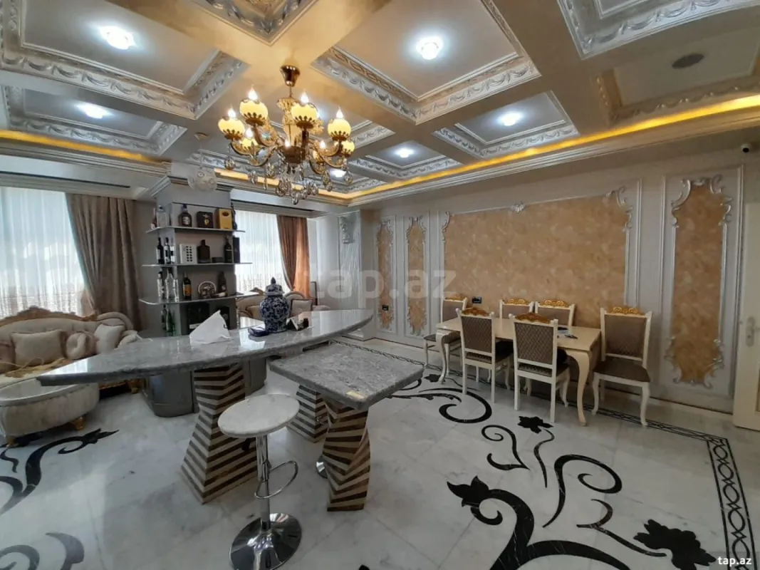 Satılır 6 otaqlı yeni tikili 300 m²