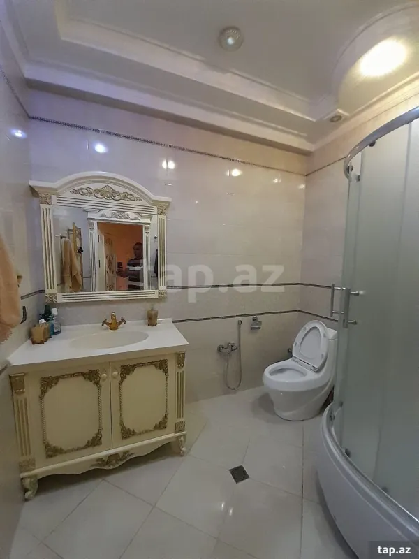 Satılır 6 otaqlı yeni tikili 300 m²