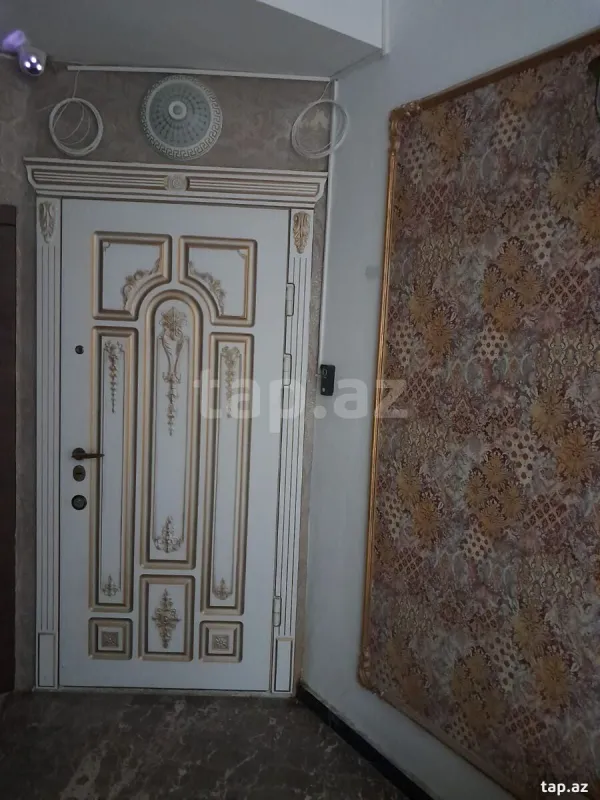 Satılır 6 otaqlı yeni tikili 300 m²