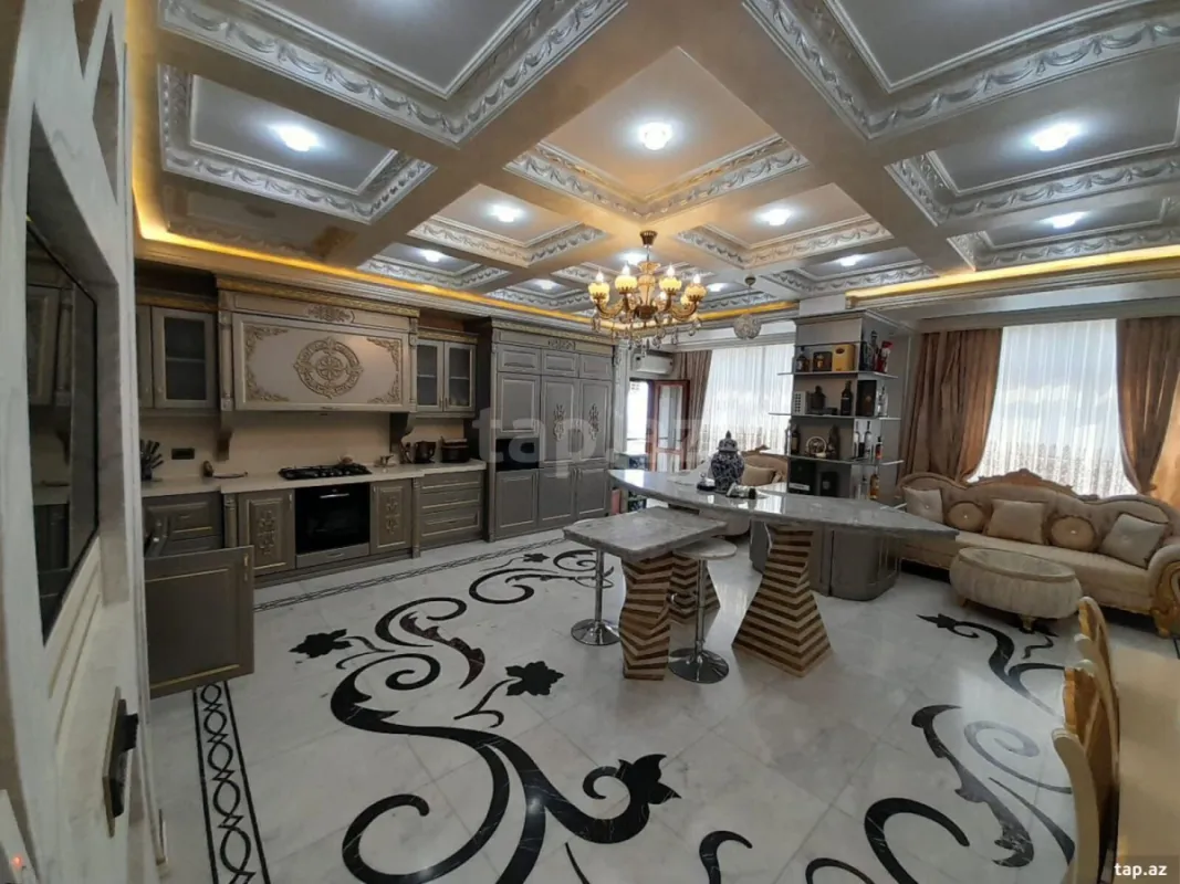 Satılır 6 otaqlı yeni tikili 300 m²