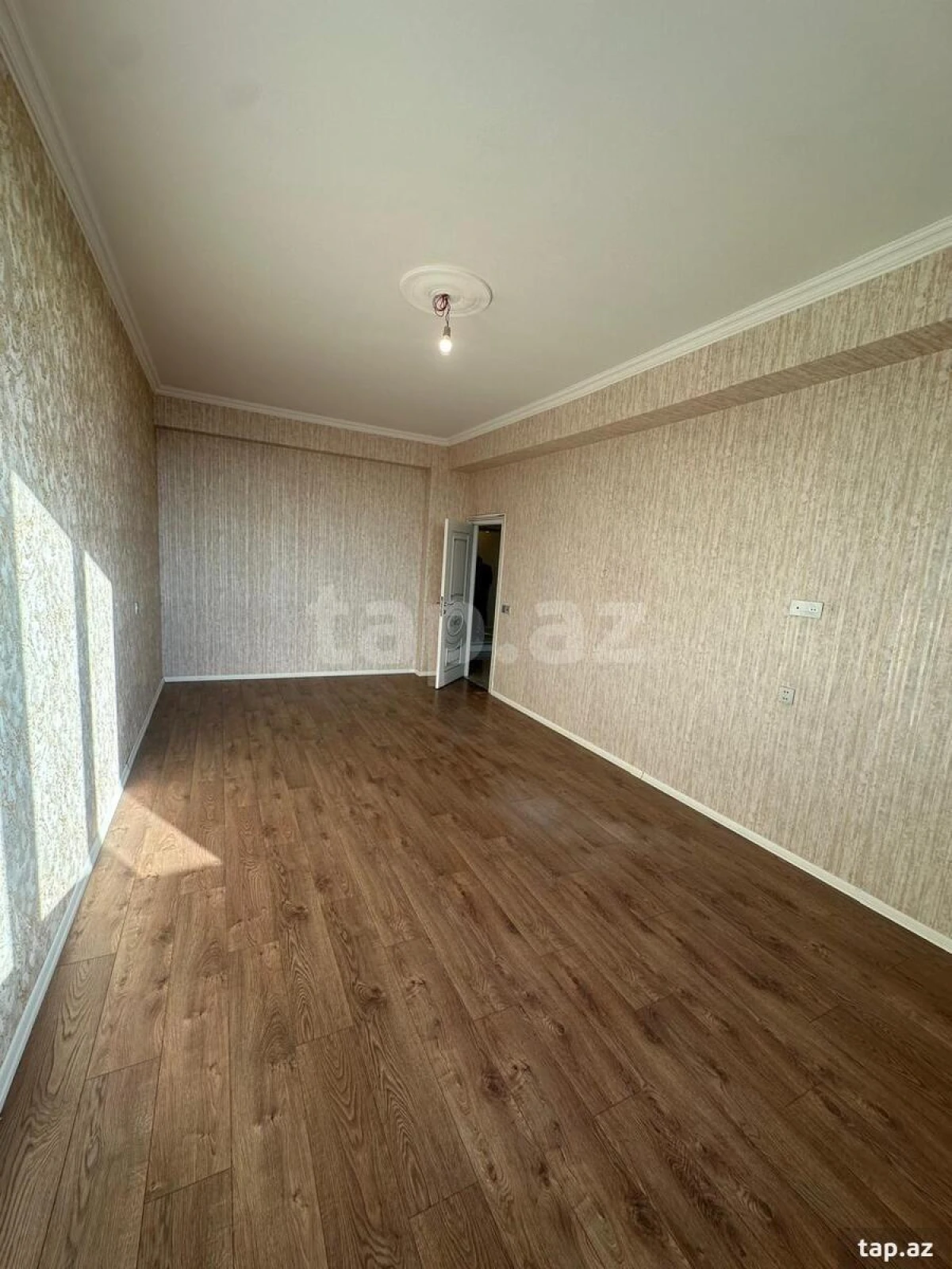 Satılır 3 otaqlı yeni tikili 105 m²