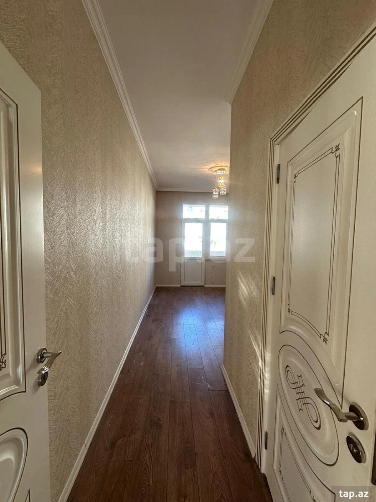 Satılır 3 otaqlı yeni tikili 105 m²