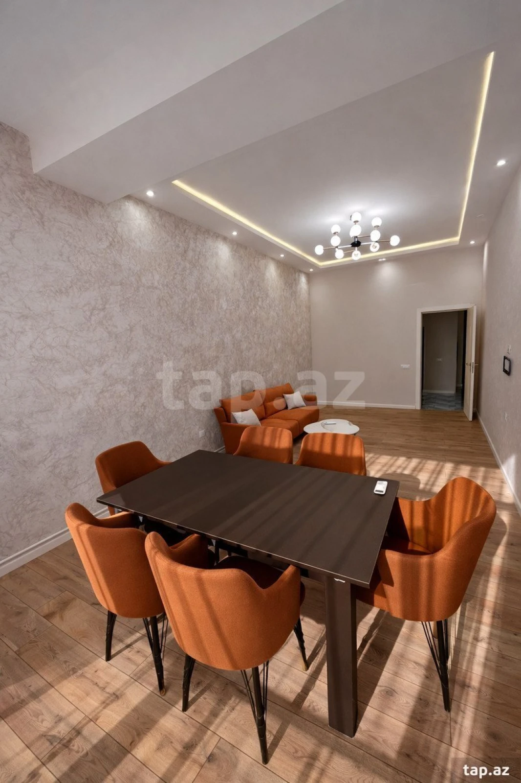 Kirayə verilir 2 otaqlı yeni tikili 72 m²