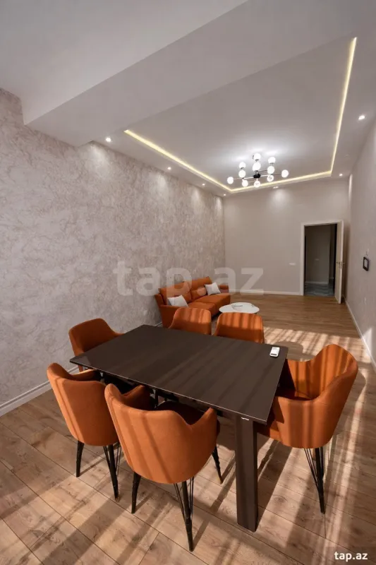 Kirayə verilir 2 otaqlı yeni tikili 72 m²