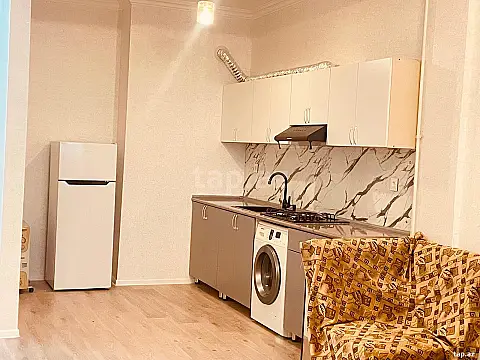 Kirayə verilir 2 otaqlı yeni tikili 80 m²