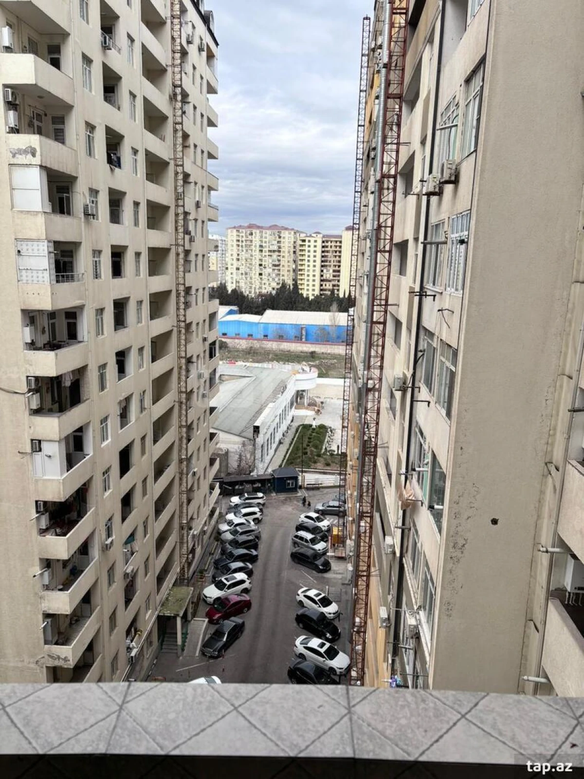 Kirayə verilir 2 otaqlı yeni tikili 70 m²
