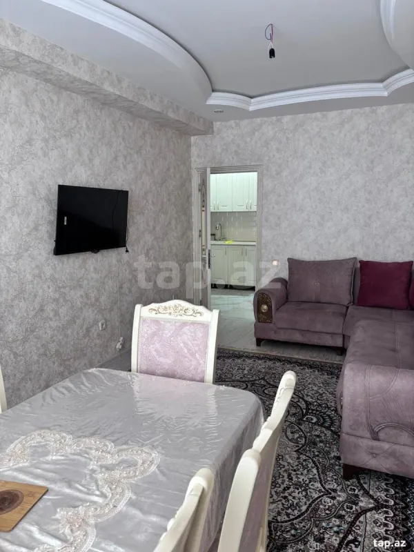 Kirayə verilir 2 otaqlı yeni tikili 70 m²