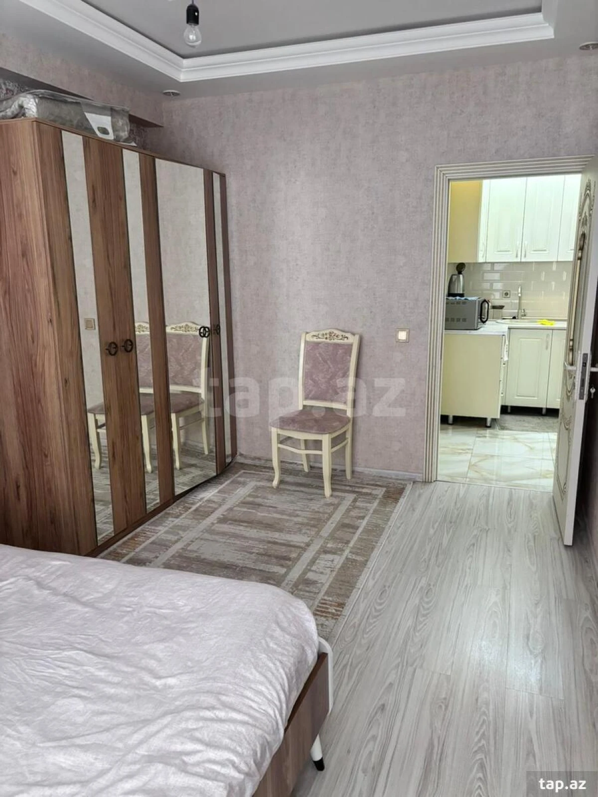 Kirayə verilir 2 otaqlı yeni tikili 70 m²
