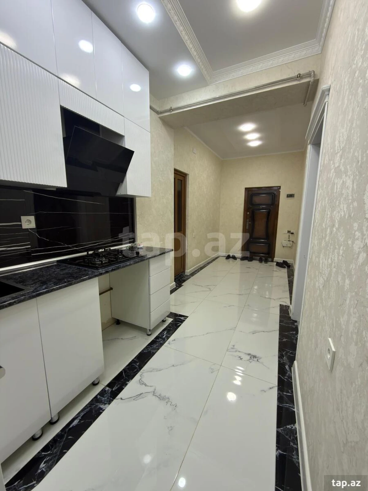Kirayə verilir 2 otaqlı yeni tikili 65 m²