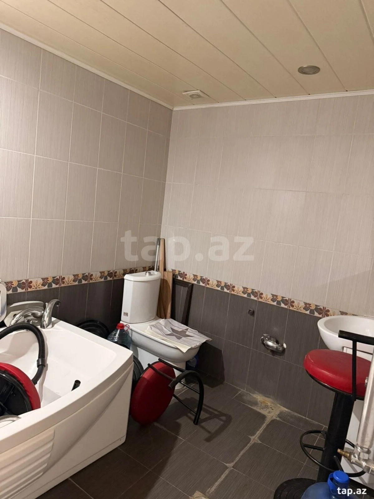 Kirayə verilir 2 otaqlı yeni tikili 60 m²