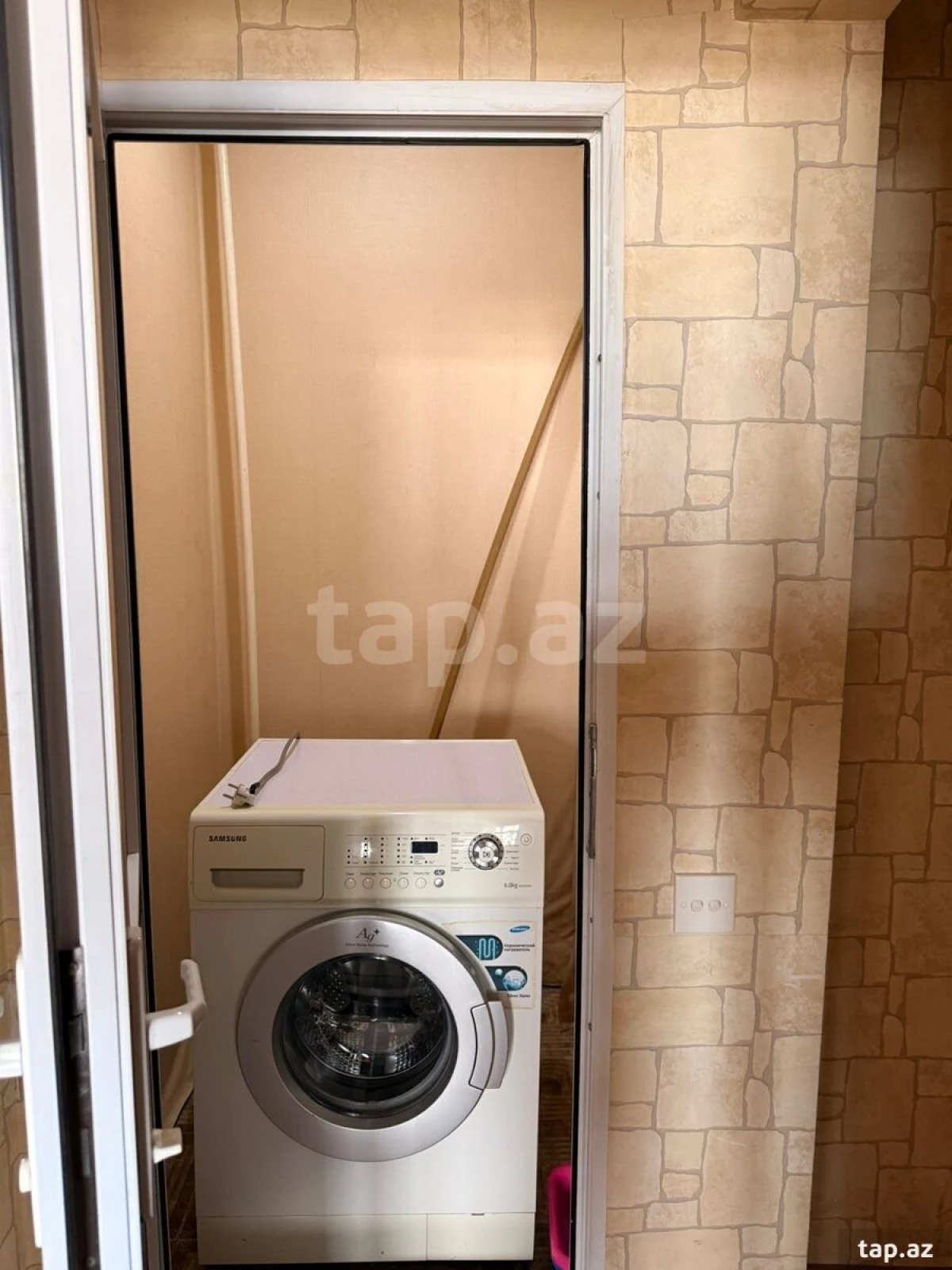 Kirayə verilir 2 otaqlı yeni tikili 60 m²