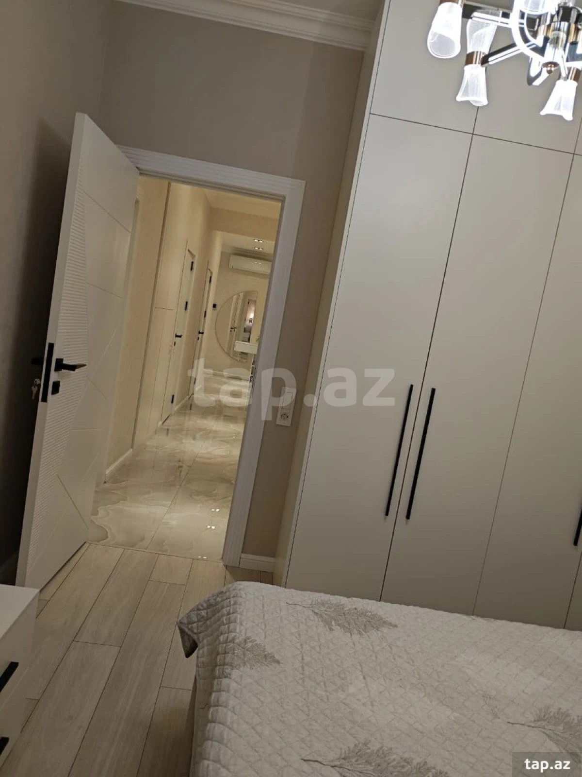 Satılır 4 otaqlı yeni tikili 124 m²