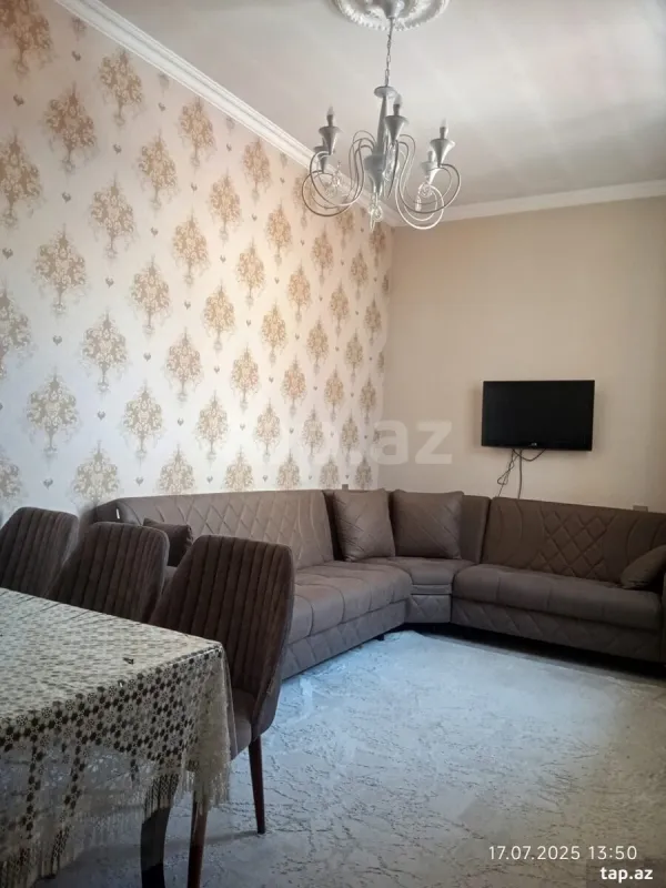 Kirayə verilir 2 otaqlı həyət evi 75 m²