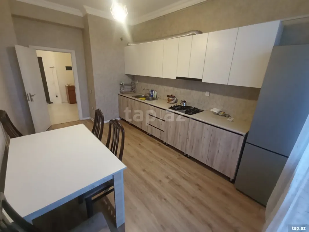 Kirayə verilir 2 otaqlı yeni tikili 82.2 m²