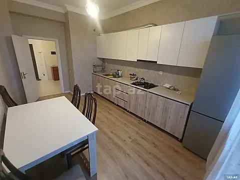 Kirayə verilir 2 otaqlı yeni tikili 82.2 m²