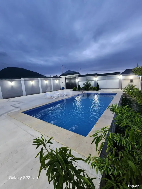 Kirayə verilir 5 otaqlı həyət evi 140 m²