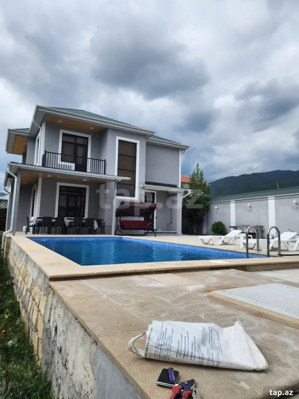 Kirayə verilir 5 otaqlı həyət evi 140 m²