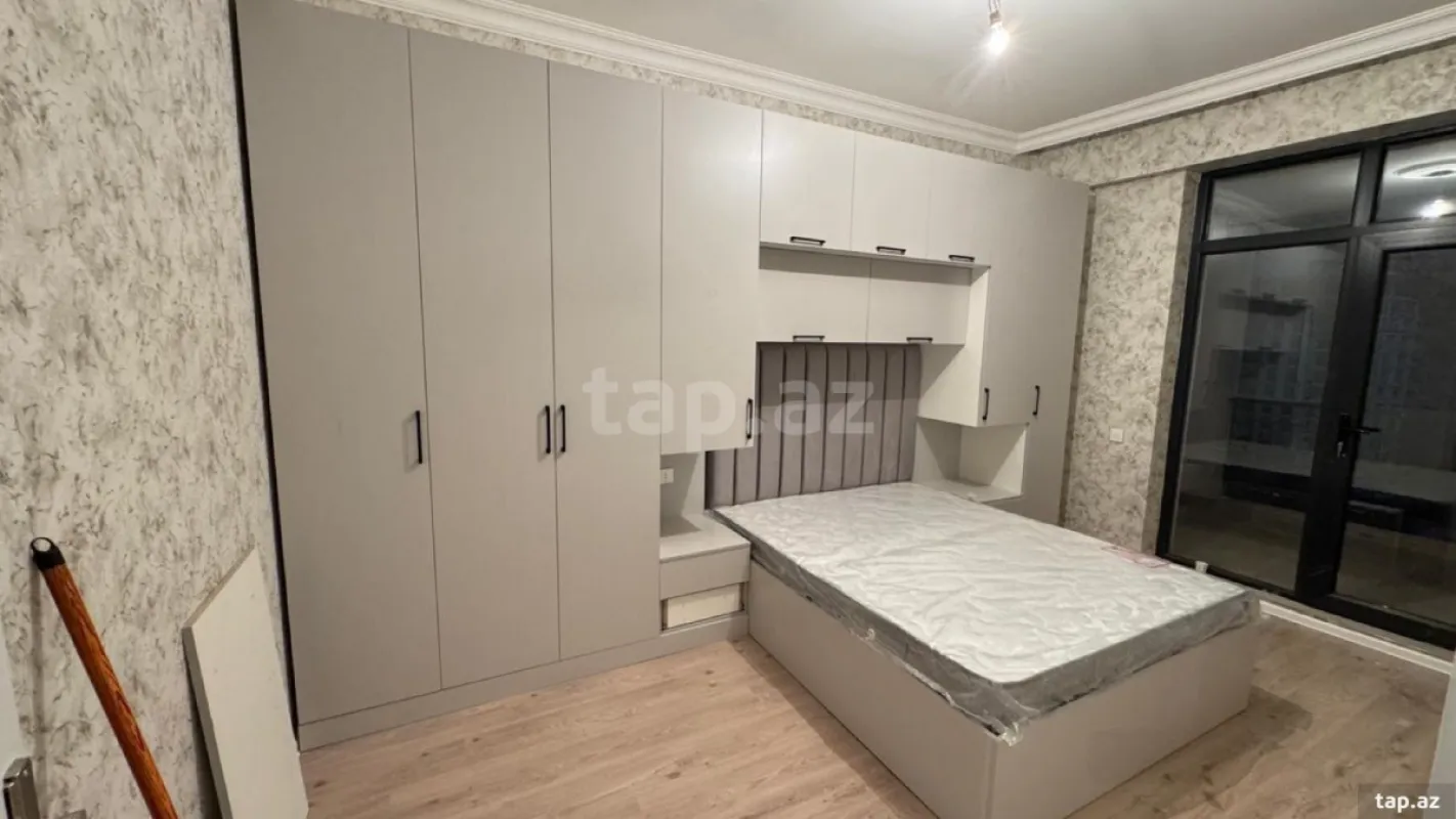 Kirayə verilir 2 otaqlı yeni tikili 70 m²