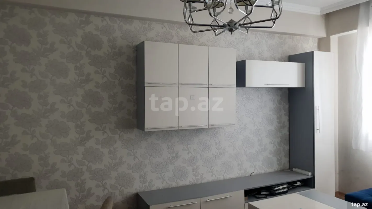 Kirayə verilir 2 otaqlı mənzil 55 m²