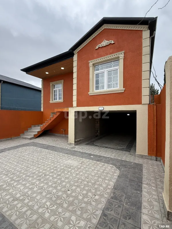 Satılır 3 otaqlı həyət evi 150 m²