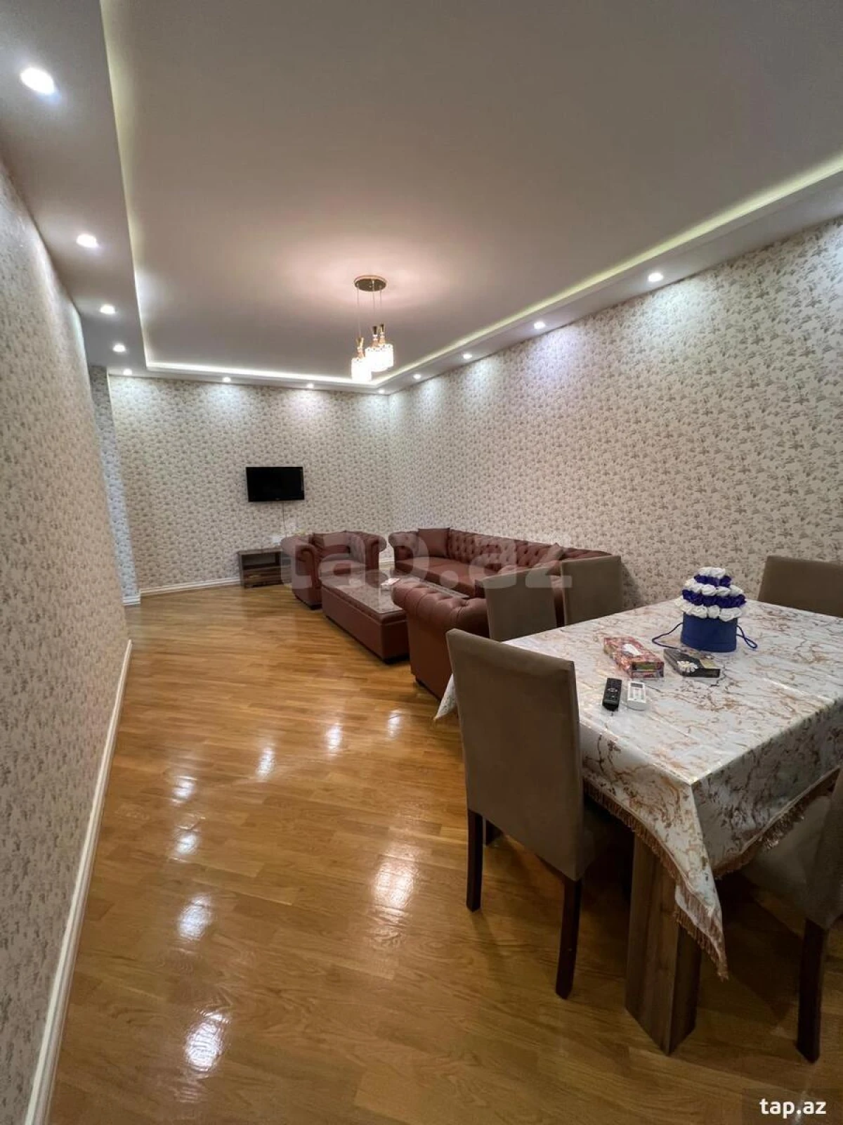Kirayə verilir 2 otaqlı yeni tikili 110 m²