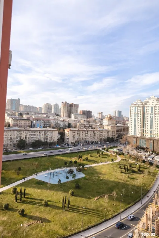 Kirayə verilir 3 otaqlı yeni tikili 120 m²