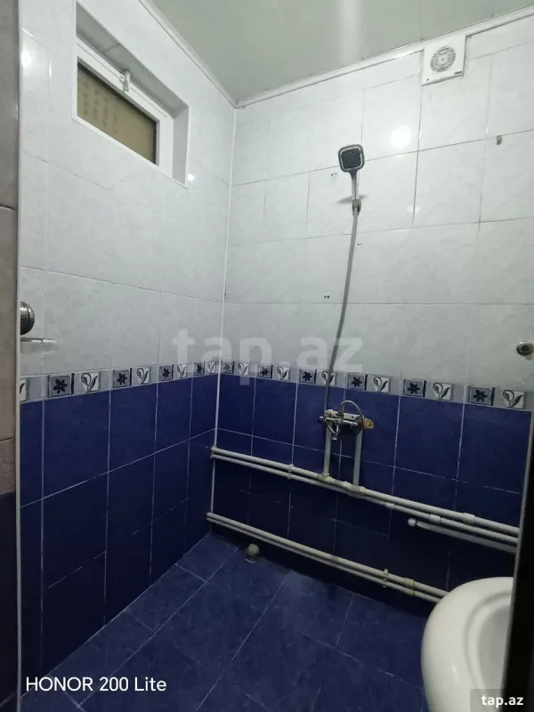 Kirayə verilir 2 otaqlı yeni tikili 50 m²