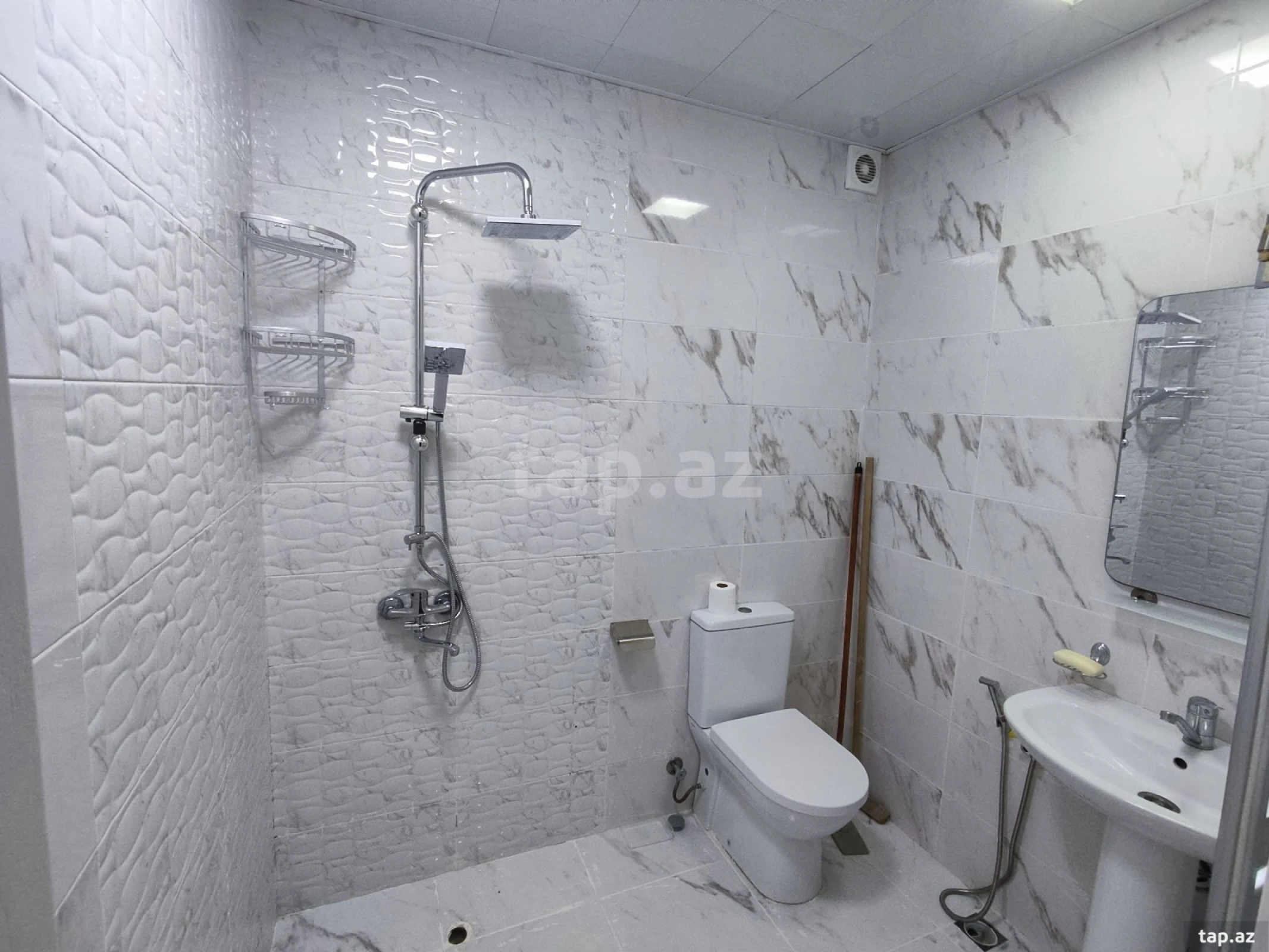 Kirayə verilir 2 otaqlı yeni tikili 45 m²