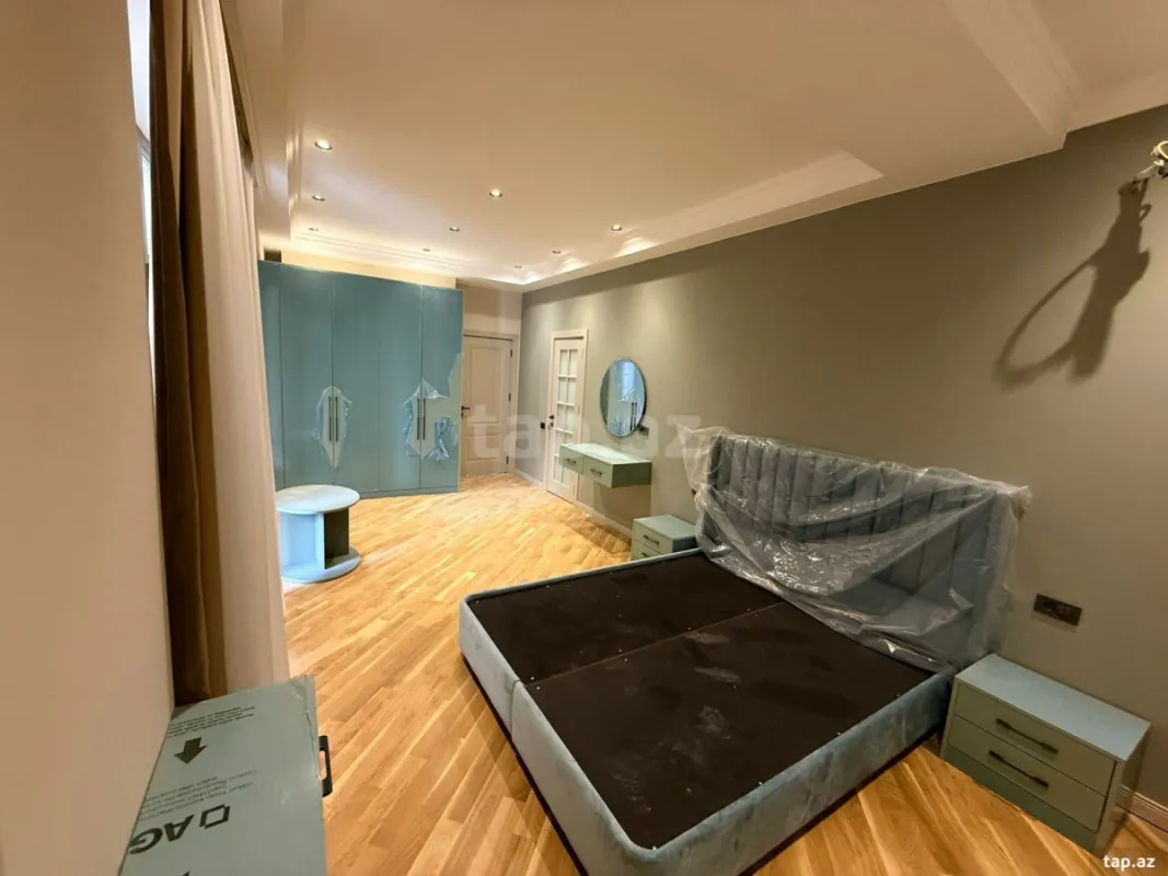 Satılır 3 otaqlı yeni tikili 122 m²