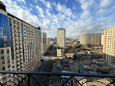 Satılır 3 otaqlı yeni tikili 122 m²