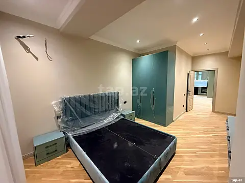 Satılır 3 otaqlı yeni tikili 122 m²