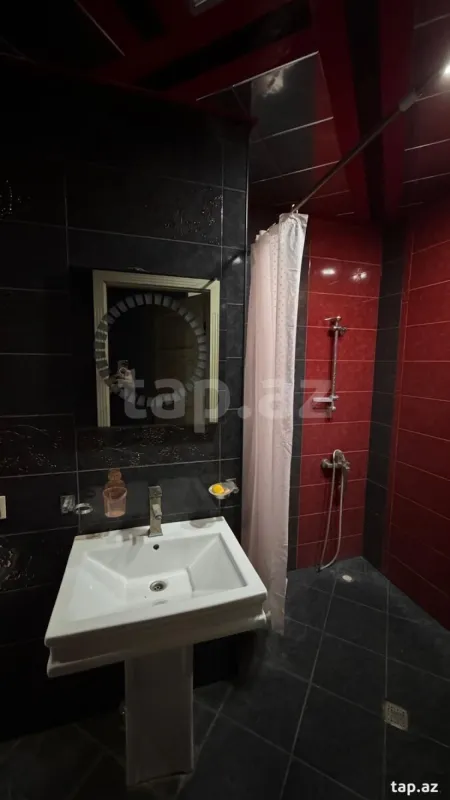 Kirayə verilir 2 otaqlı yeni tikili 70 m²