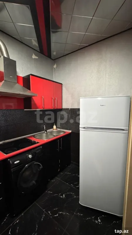 Kirayə verilir 2 otaqlı yeni tikili 70 m²