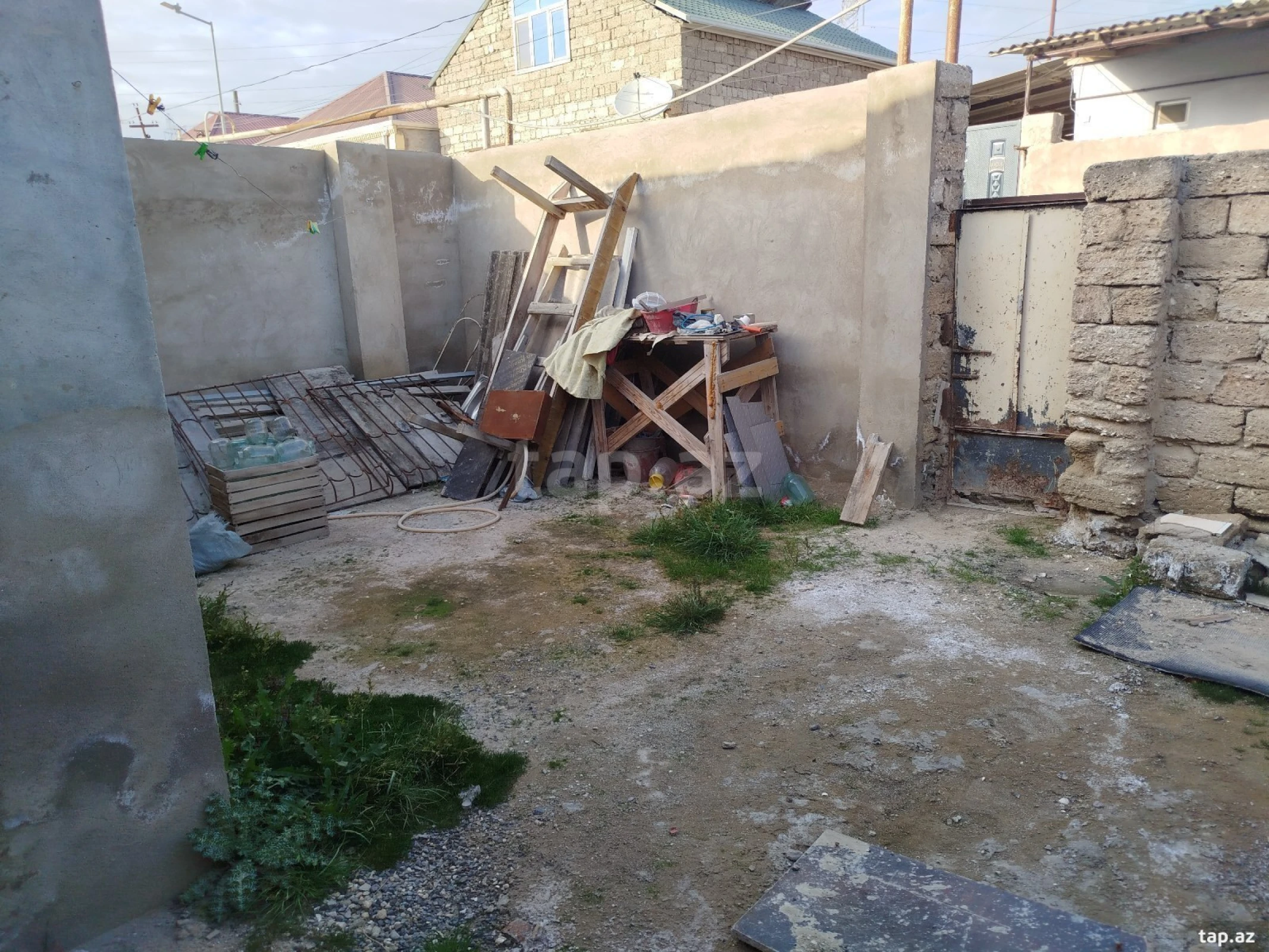 Satılır 3 otaqlı həyət evi 90 m²