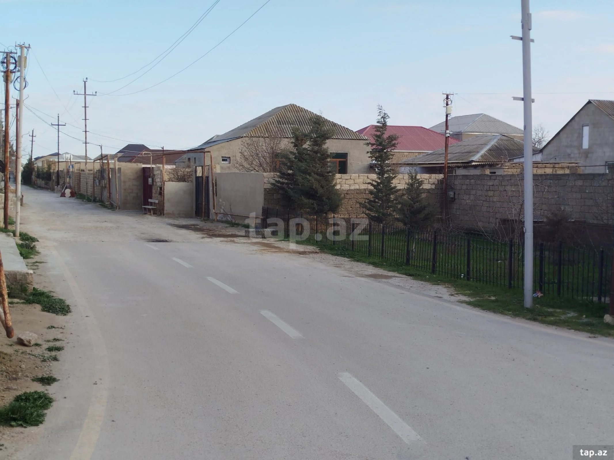 Satılır 3 otaqlı həyət evi 90 m²