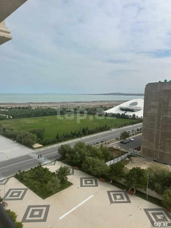 Kirayə verilir 2 otaqlı yeni tikili 75 m²