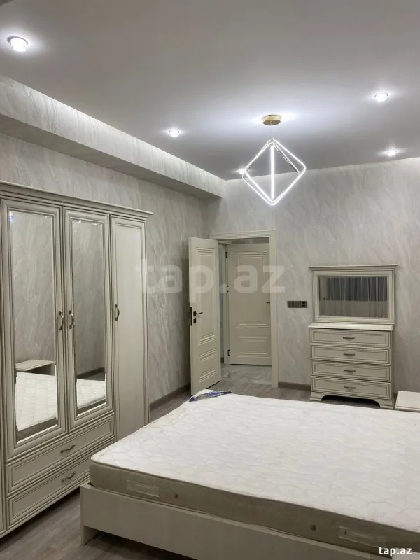 Kirayə verilir 2 otaqlı yeni tikili 75 m²
