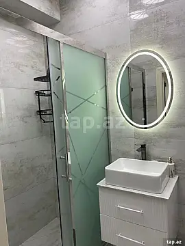 Kirayə verilir 2 otaqlı yeni tikili 75 m²