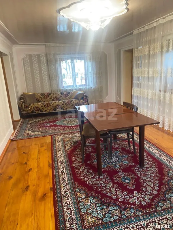 Kirayə verilir 2 otaqlı yeni tikili 60 m²